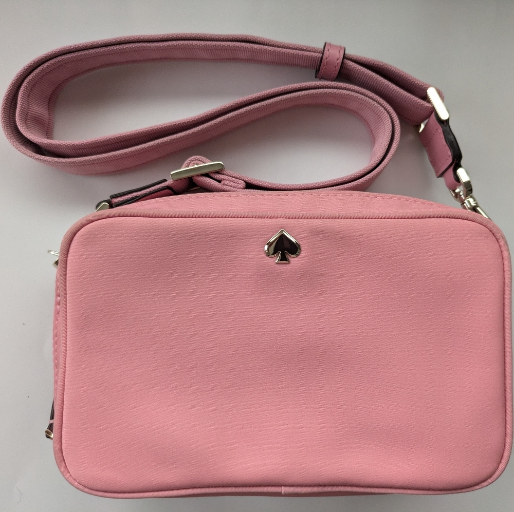 Kate Spade Jae Small Camera in Bright Carnation